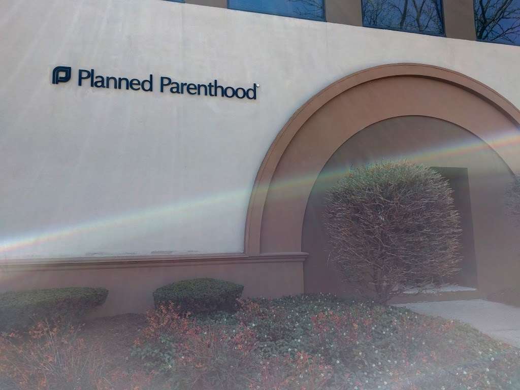 Planned Parenthood - Milwaukee-Wisconsin Avenue Health Center | 2207 W Wisconsin Ave, Milwaukee, WI 53233, USA | Phone: (414) 931-8181