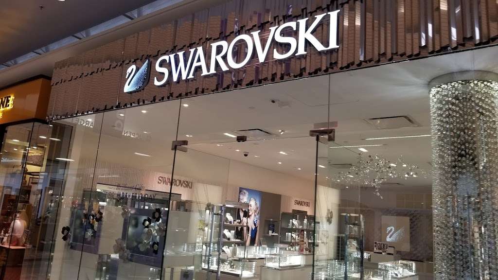 Swarovski Christina Mall | 507 Center Blvd E, Newark, DE 19702, USA | Phone: (302) 737-4811