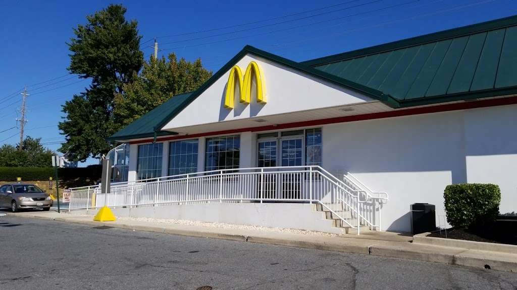 McDonalds | 666 Quince Orchard Rd, Gaithersburg, MD 20878 | Phone: (301) 948-1189