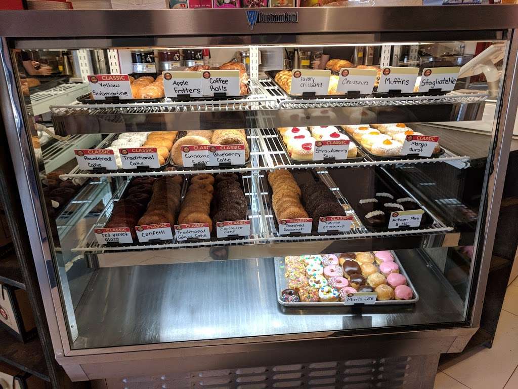 Glaze Donuts | 554 Passaic Ave, West Caldwell, NJ 07006, USA | Phone: (973) 227-0415