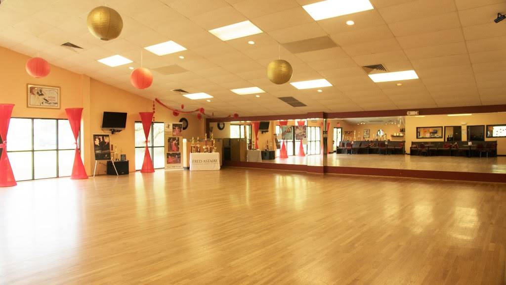 Fred Astaire Dance Studio of Durham | 4702 Garrett Rd, Durham, NC 27707, USA | Phone: (919) 489-4313