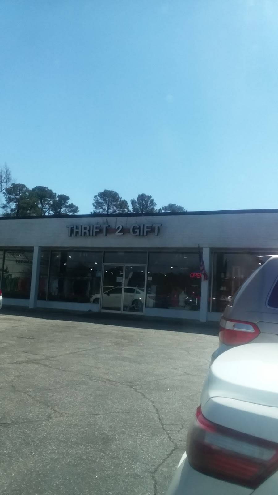 Thrift2Gift | 900 E Chatham St, Cary, NC 27511, USA | Phone: (919) 651-0482