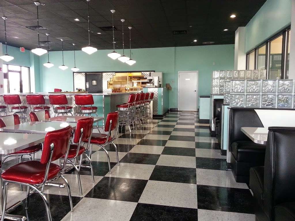 Daytona Diner | 2043 S Atlantic Ave, Daytona Beach Shores, FL 32118, USA | Phone: (386) 256-2603