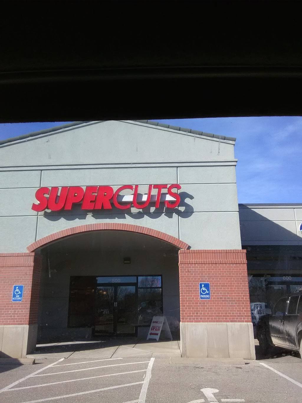 Supercuts | 229 N Andover Rd #500, Andover, KS 67002, USA | Phone: (316) 218-1400