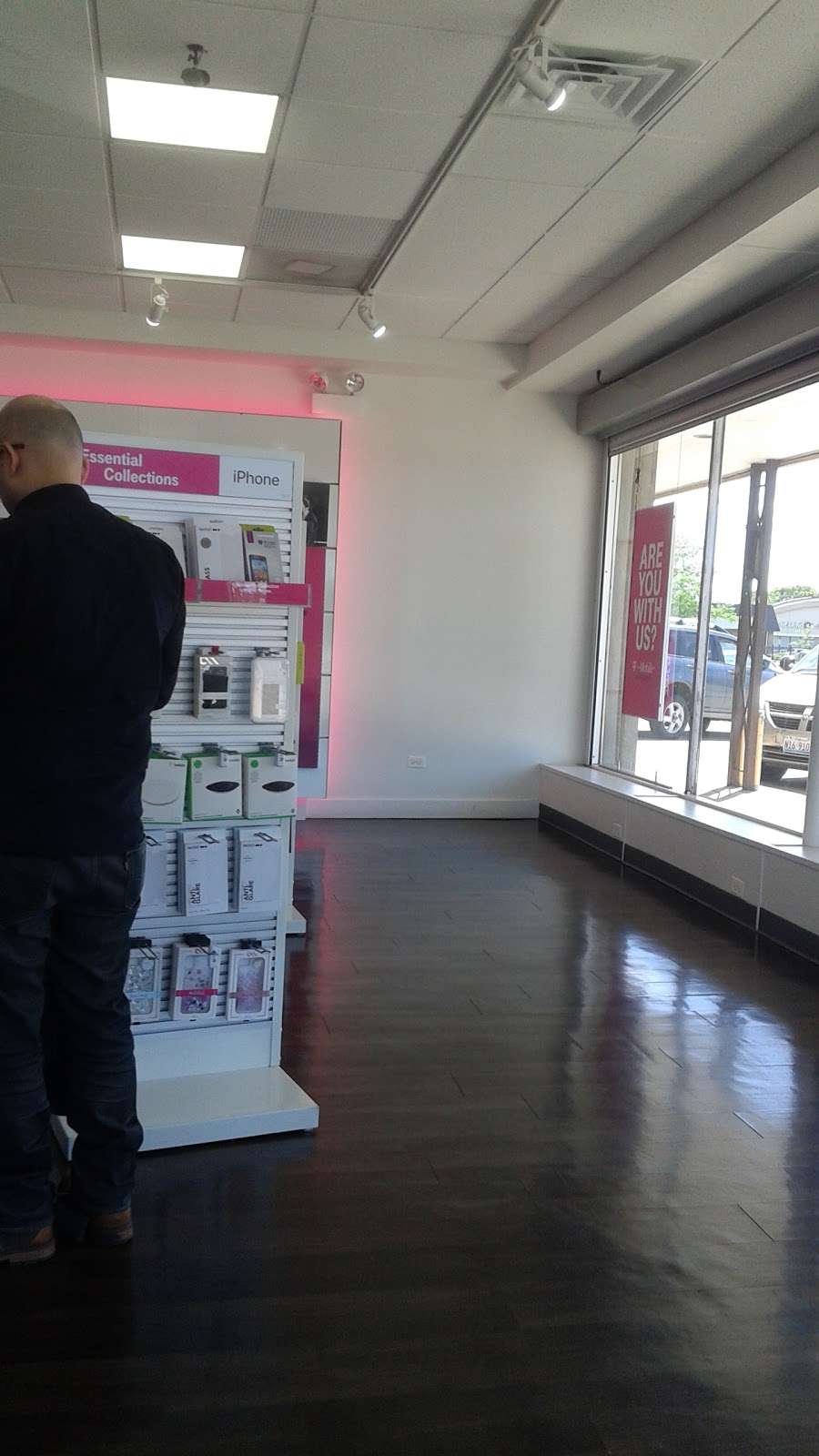 T-Mobile | 8350 W Lawrence Ave, Norridge, IL 60706 | Phone: (708) 395-5360