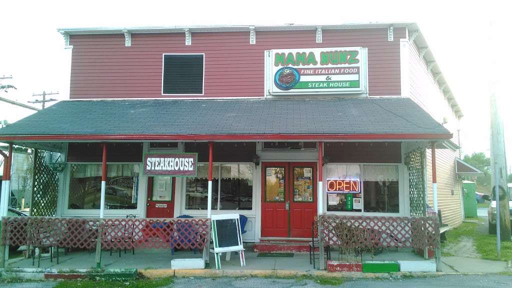 Mama Nunz | 800 Main St, Greencastle, IN 46135, USA | Phone: (765) 653-8402