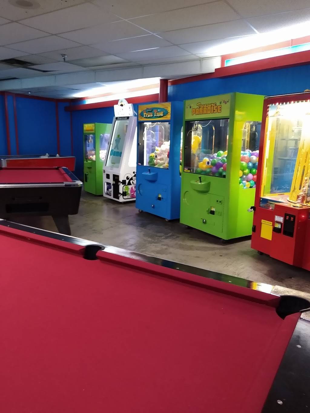 Red Bird Bowling Lanes | 1114 S Main St, Duncanville, TX 75137, USA | Phone: (972) 298-7143