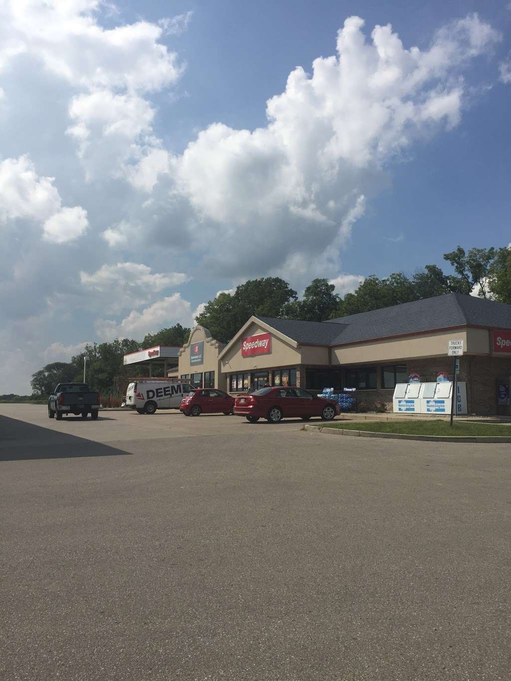 Speedway | 110 Opportunity Pkwy, Greenfield, IN 46140, USA | Phone: (317) 467-6080