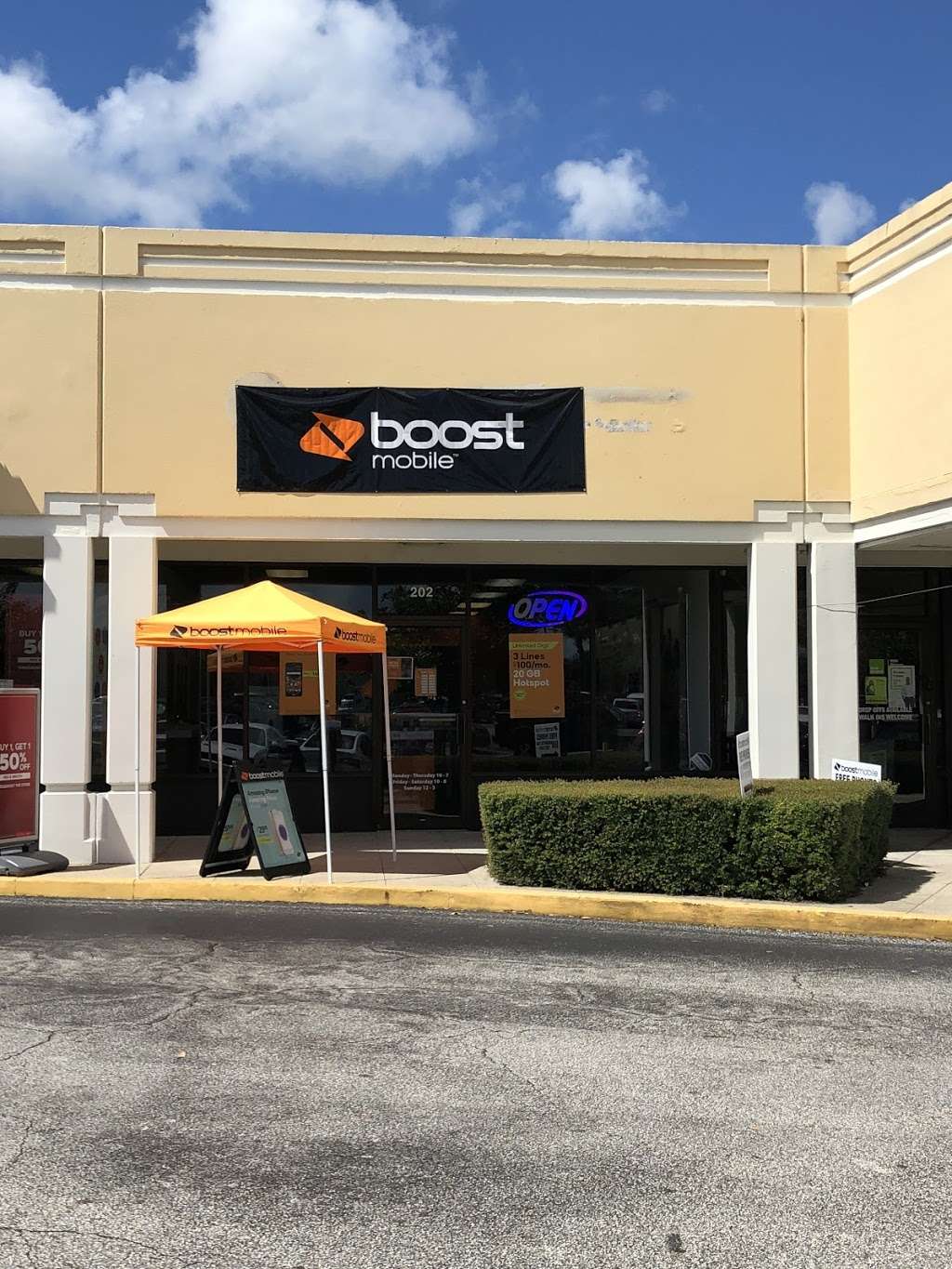 Boost Mobile | 1500 Beville Rd, Daytona Beach, FL 32114, USA | Phone: (386) 238-9255