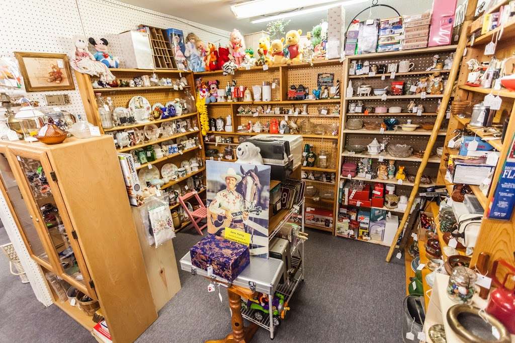 Liberty Antique Mall | 1005 MO-291, Liberty, MO 64068, USA | Phone: (816) 781-3190