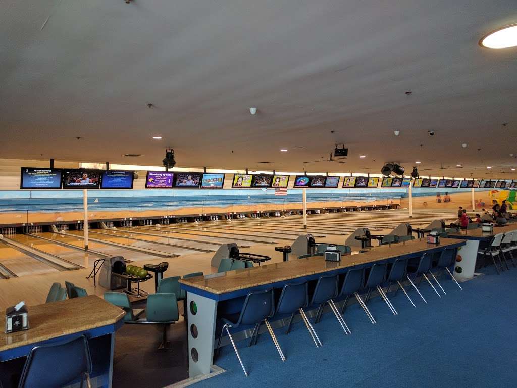 Sea Bowl Entertainment Center | 4625 Pacific Coast Hwy, Pacifica, CA 94044, USA | Phone: (650) 738-8190