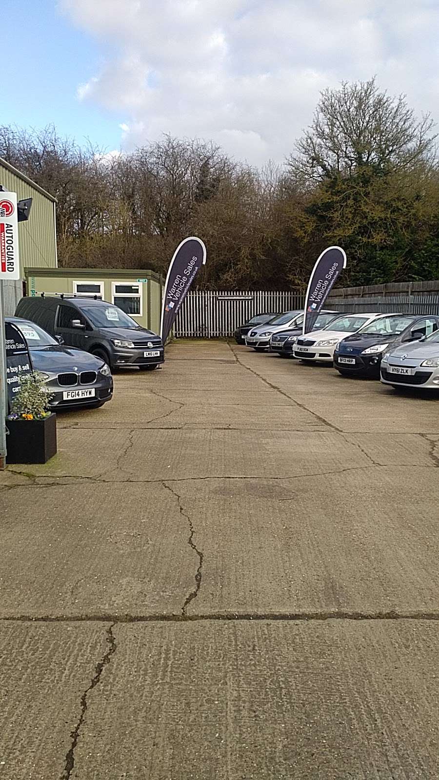 Warren Vehicle Sales | 113-115 Codicote Rd, Welwyn AL6 9TY, UK | Phone: 01438 821425