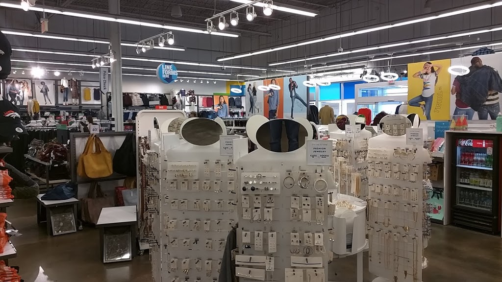 Old Navy - with Curbside Pickup | 8674 Park Meadows Center Dr, Lone Tree, CO 80124, USA | Phone: (303) 799-4868