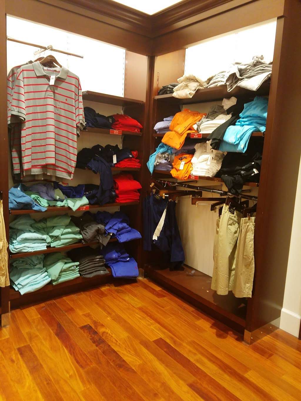 Polo Ralph Lauren Factory Store | 80 Premium Outlets Blvd, Merrimack, NH 03054, USA | Phone: (603) 424-6538