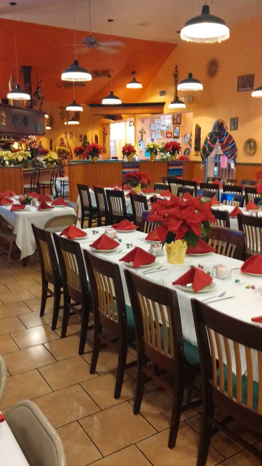 Merida Mexican Restaurant | 2509 Navigation Blvd, Houston, TX 77003 | Phone: (713) 227-0260