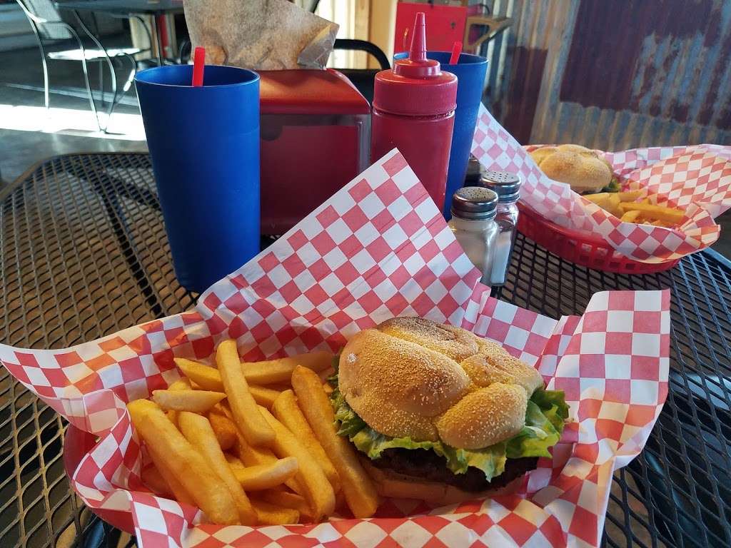 Loop 107 Burgers, Bakery and More | 11505 Loop 107, Adkins, TX 78101, USA | Phone: (210) 649-2300