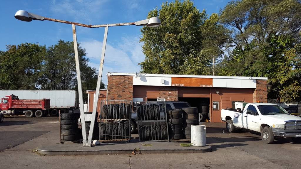 Charles Tire | 1572 St Clair Ave, East St Louis, IL 62205, USA | Phone: (618) 274-3168