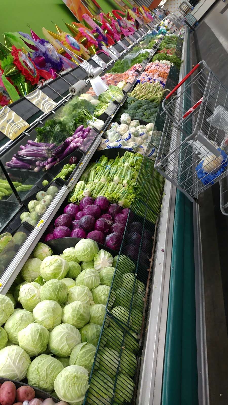 Superior Grocers | 815 W Holt Blvd, Ontario, CA 91762, USA | Phone: (909) 988-6121