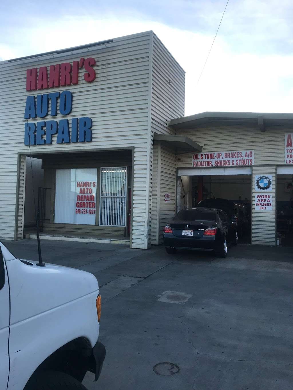 Hanris Auto Repair | 20104 Saticoy St, Winnetka, CA 91306, USA | Phone: (818) 727-1227