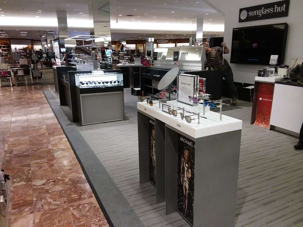 Sunglass Hut at Macys | 6909 N Loop 1604 E, San Antonio, TX 78247, USA | Phone: (210) 651-8897