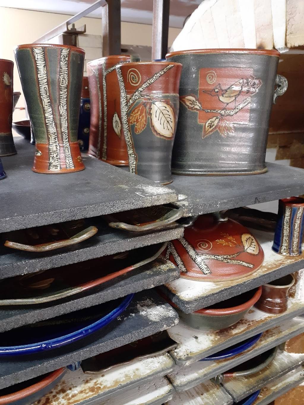 Front Avenue Pottery & Tile Co | 895 Front Ave, St Paul, MN 55103, USA | Phone: (651) 489-4374