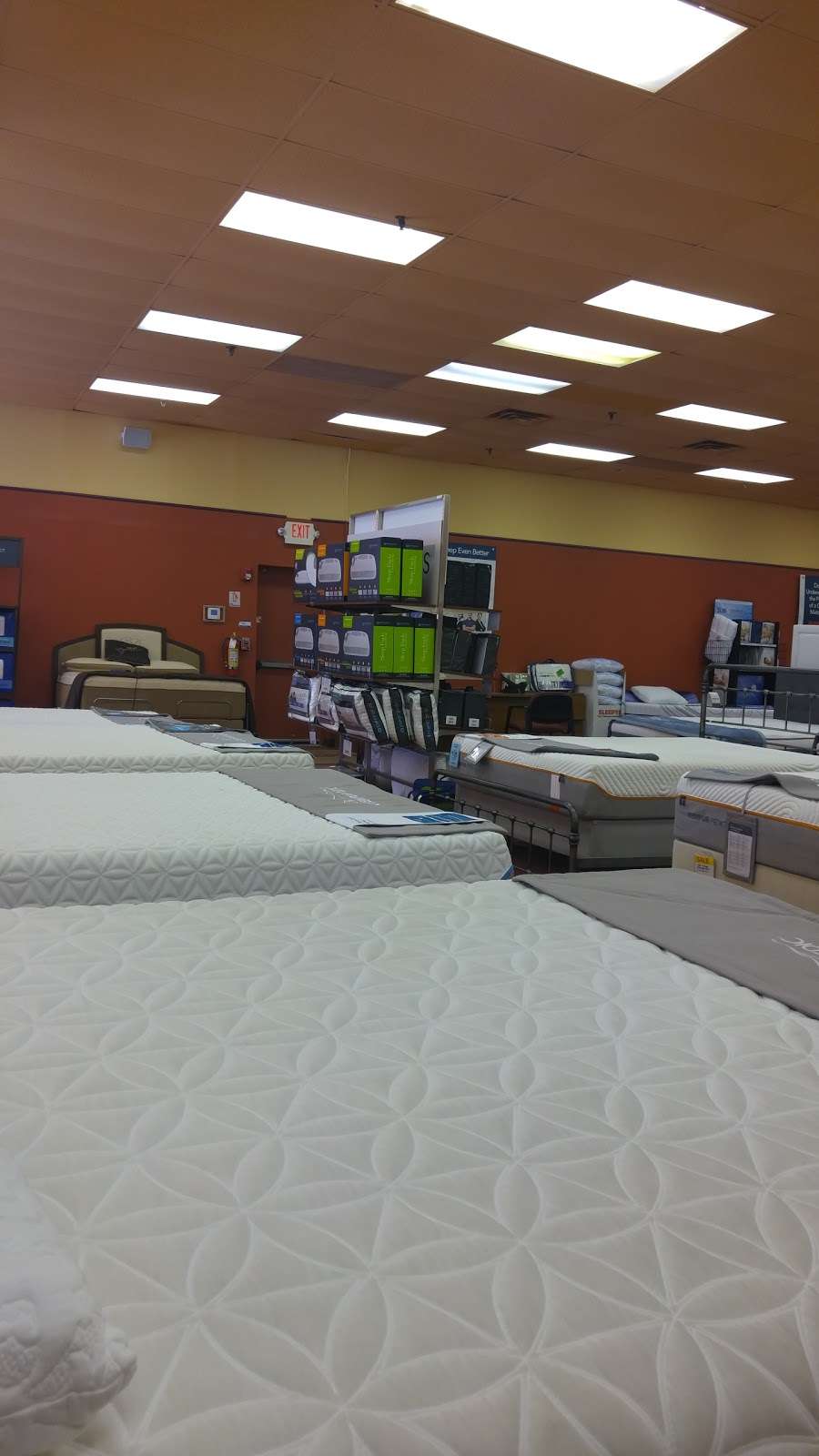 Mattress Firm Jenkintown | 109 Old York Rd, Jenkintown, PA 19046, USA | Phone: (215) 887-3181