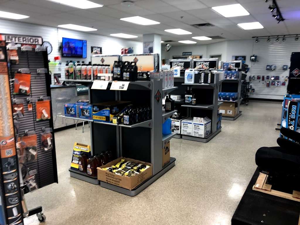 Rush Truck Center | 1325 W Thompson Rd, Indianapolis, IN 46217, USA | Phone: (317) 677-9200