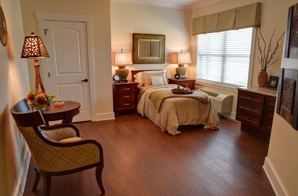 The Residence at Glen Riddle Senior Living | 263 Glen Riddle Rd, Media, PA 19063 | Phone: (610) 358-9933