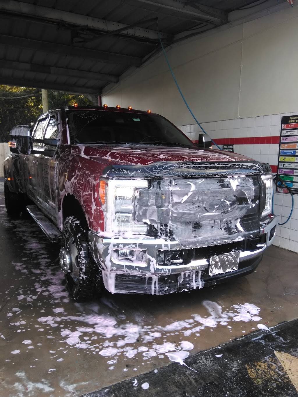 V8 Car Wash | 11500 Walsingham Rd, Largo, FL 33778 | Phone: (727) 656-1384