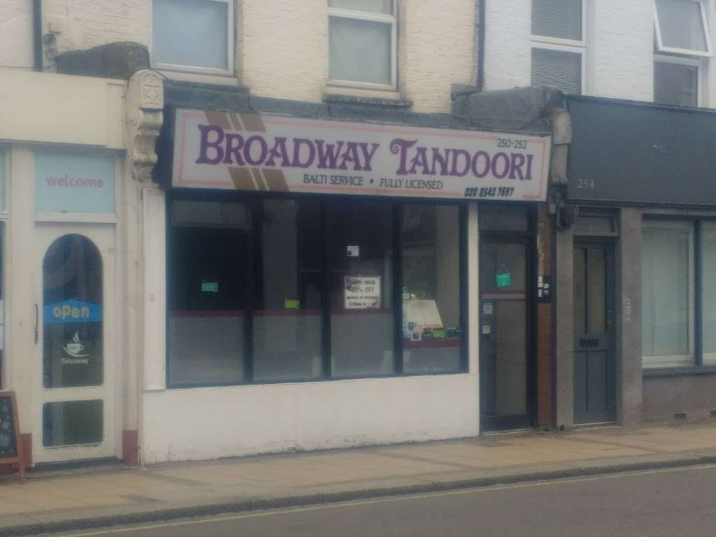 Broadway Tandoori | 252 The Broadway, London SW19 1SB, UK | Phone: 020 8542 7697
