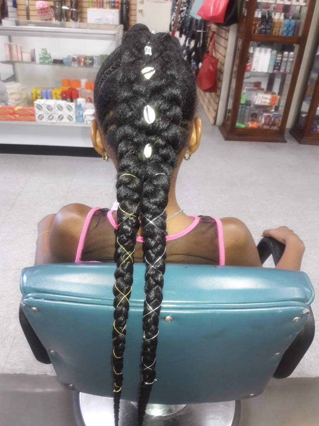 Naomi Hair Braiding | 823 W Gate City Blvd, Greensboro, NC 27403, USA | Phone: (336) 954-2146