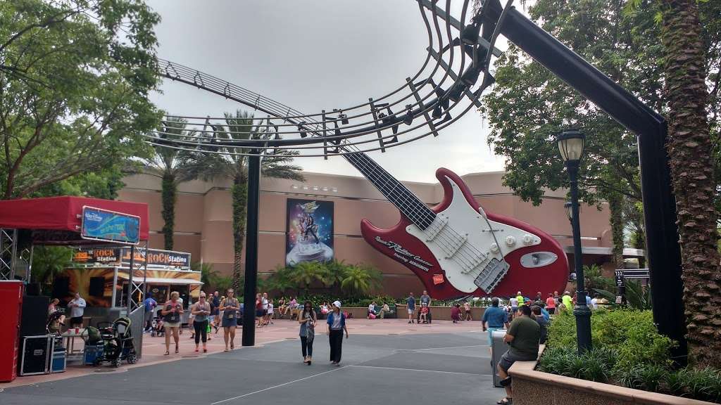 Rock n Roller Coaster Starring Aerosmith | 351 S Studio Dr, Orlando, FL 32830, USA | Phone: (407) 939-5277