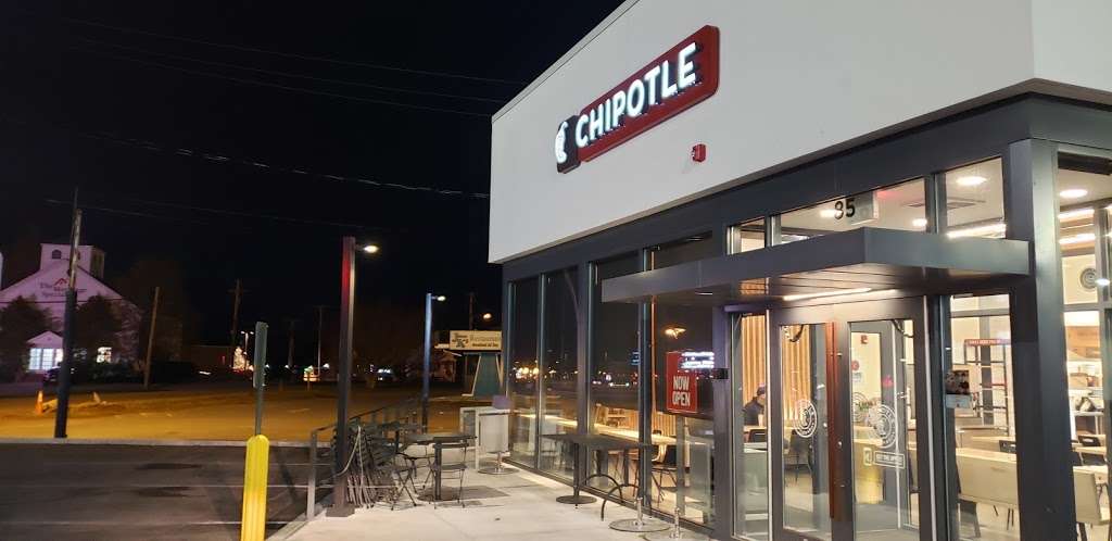 Chipotle Mexican Grill | 89 Plaistow Rd, Haverhill, MA 01830, USA | Phone: (978) 372-0595