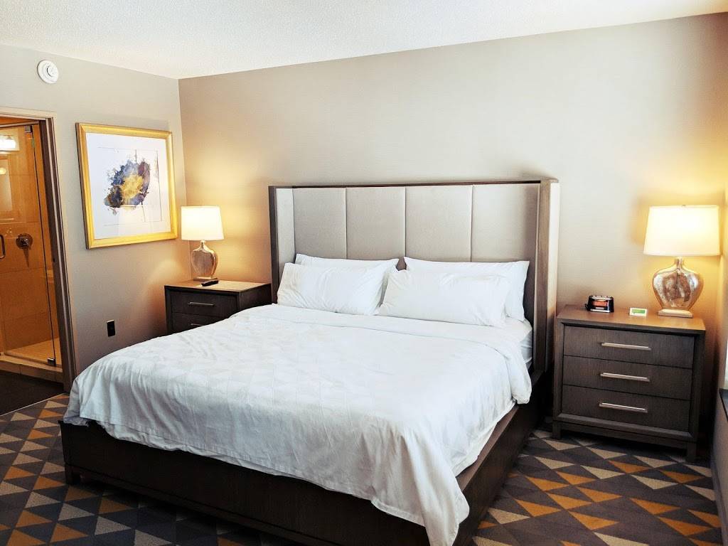 Holiday Inn Purdue - Fort Wayne | 4111 Paul Shaffer Dr, Fort Wayne, IN 46825 | Phone: (260) 482-3800