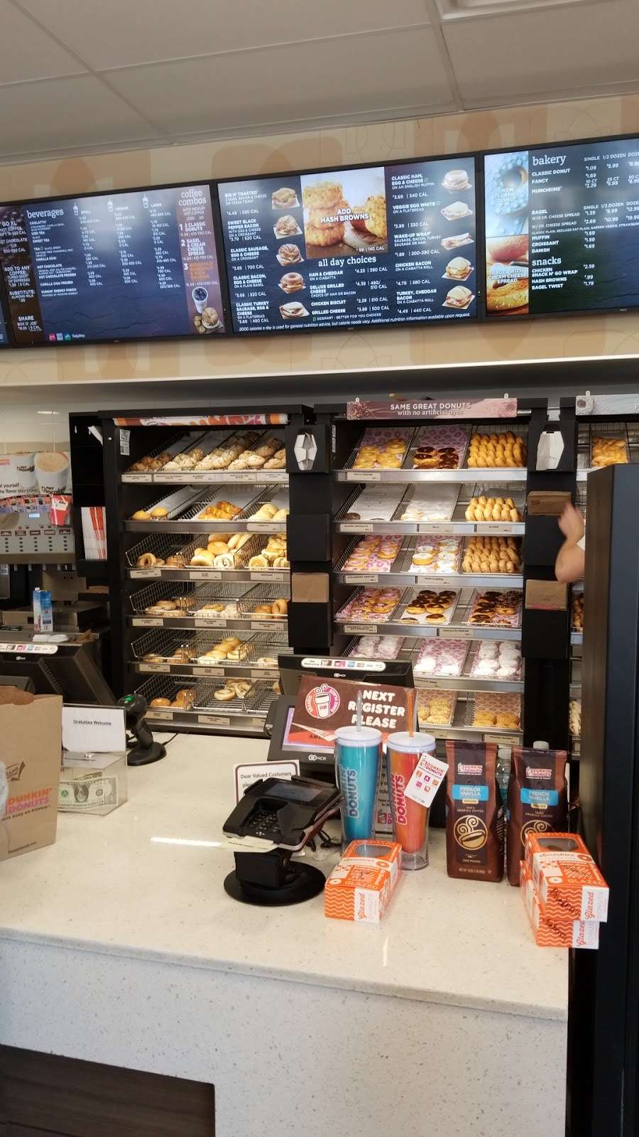 Dunkin Donuts | 4020 Winter Garden Vineland Rd, Winter Garden, FL 34787 | Phone: (407) 347-0685