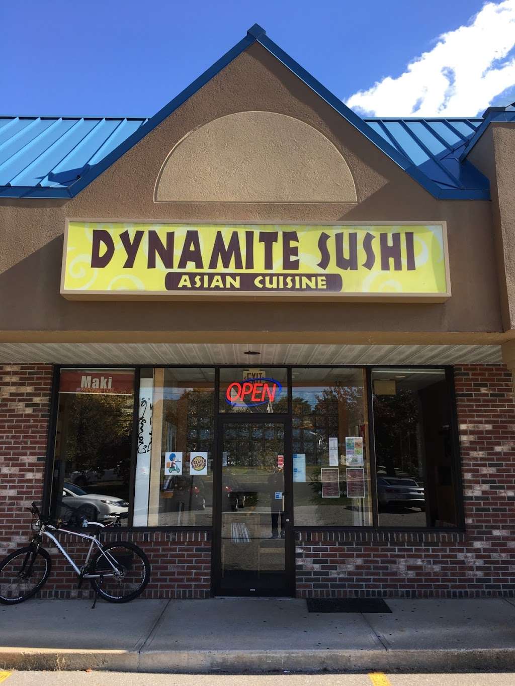 Dynamite Sushi | 30 Lowell Rd #16, Hudson, NH 03051, USA | Phone: (603) 889-0055