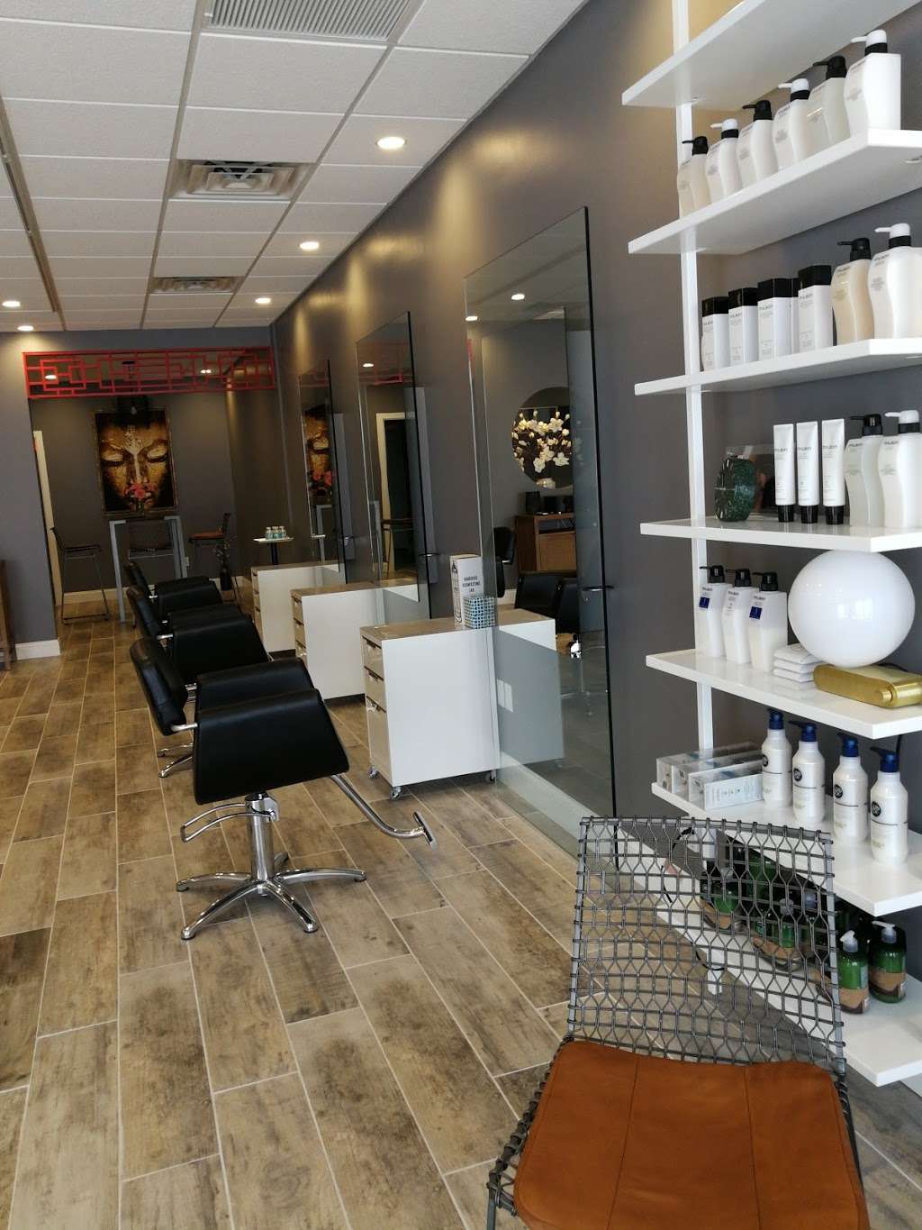 Salon de quartier boutique Salon & Spa | 6855 Stirling Rd, Davie, FL 33314, United States | Phone: (754) 802-3594