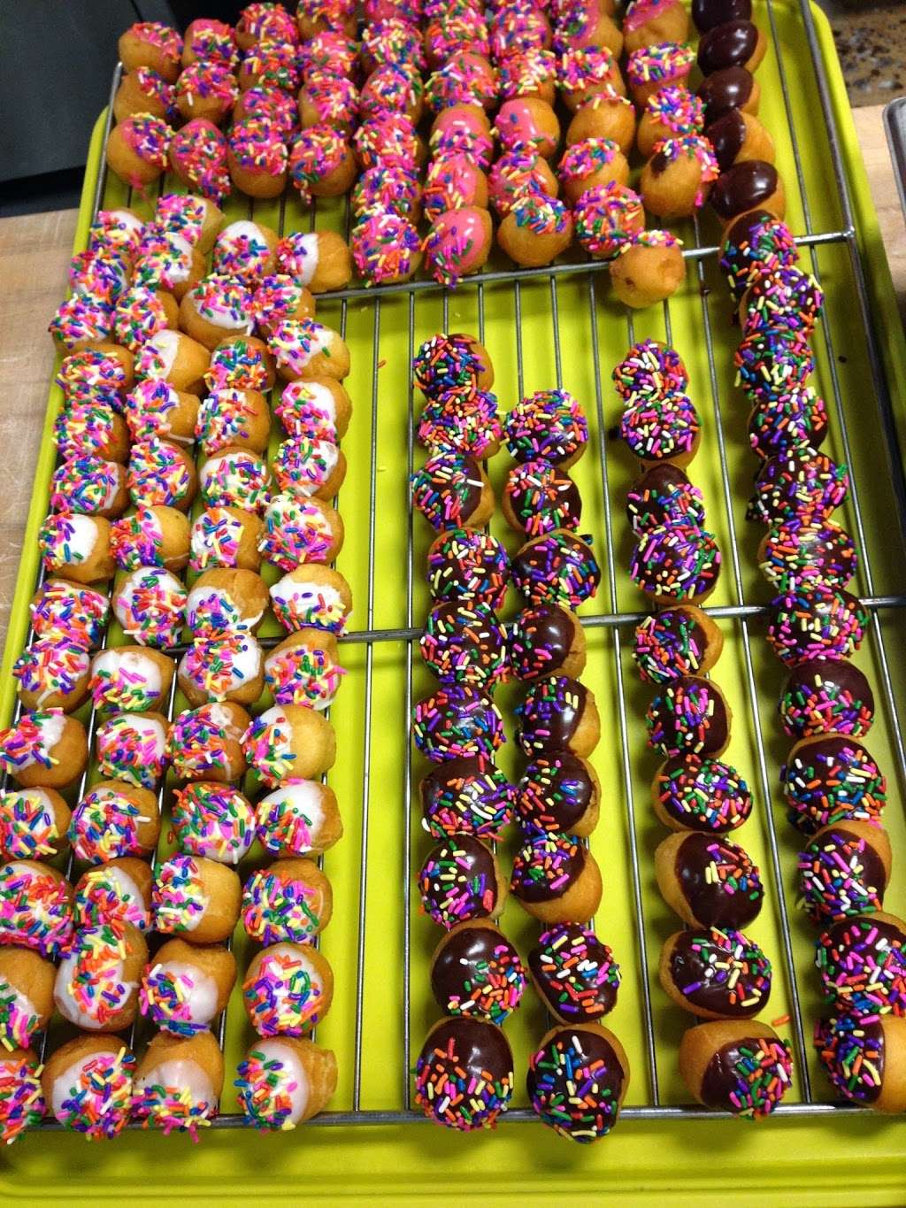Just Glazed Donuts | 6840 S Mason Rd #800, Katy, TX 77450, USA | Phone: (281) 646-9858