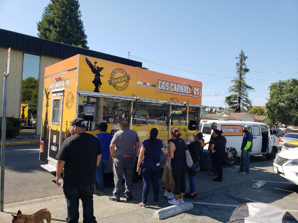 Los Carnalitos Food Truck | 2907 El Camino Real, Redwood City, CA 94061, USA | Phone: (650) 315-5090