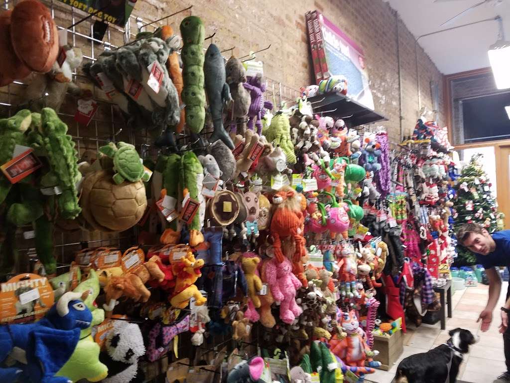 Bentleys Pet Stuff | 1257 W Devon Ave, Chicago, IL 60660, USA | Phone: (773) 465-0600