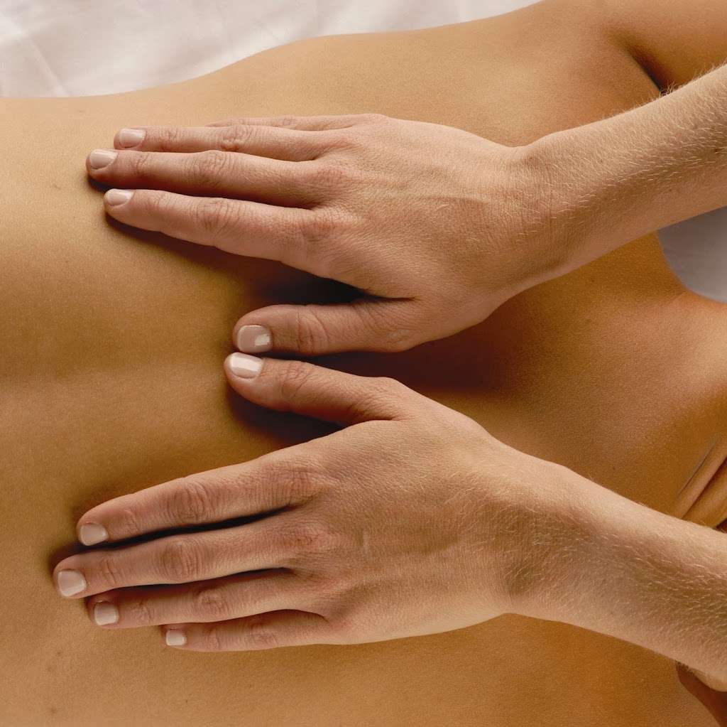 Advanced Sole Massage | 6369 Allisonville Rd, Indianapolis, IN 46220 | Phone: (317) 319-6032