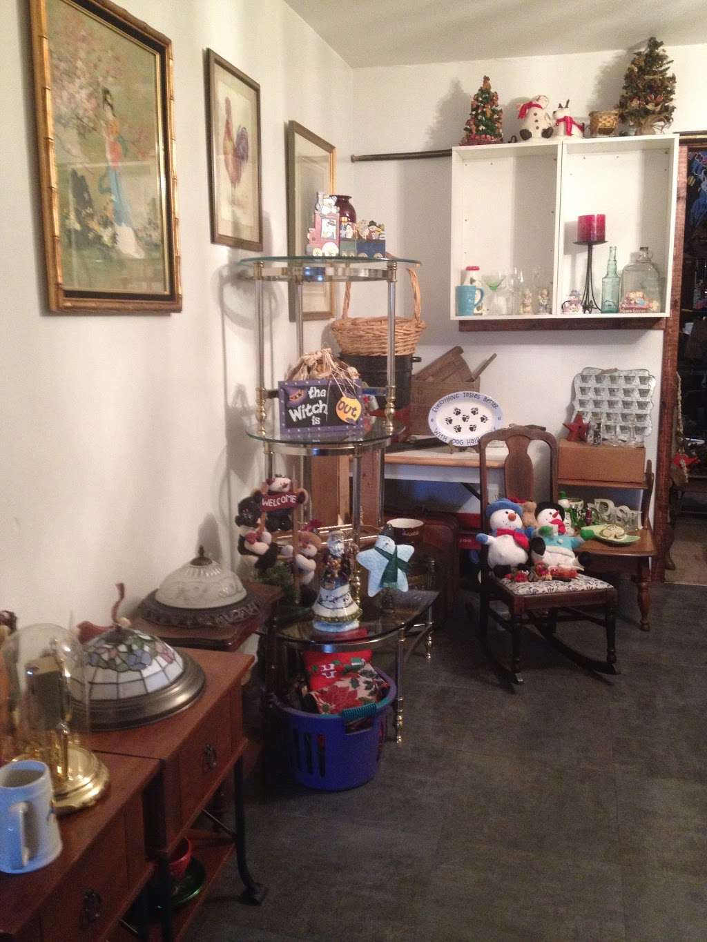 Junction Antiques & More | 669 N Main St, Pittston, PA 18640, USA | Phone: (570) 430-7620