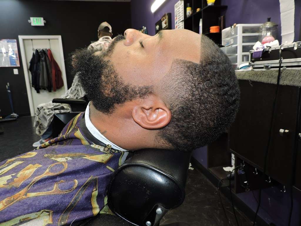 VONTYS CUTZ BARBERSHOP AND SALON | 105 Carroll Island Rd, Middle River, MD 21220, USA | Phone: (443) 682-5966