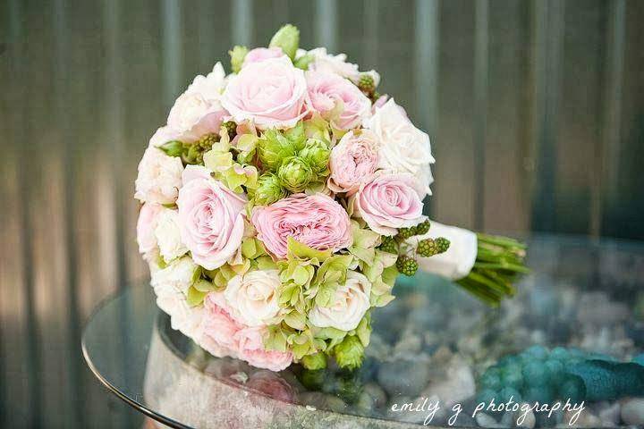 Bella Bloom Florals | 14991 SW Tualatin-Sherwood Rd Suite #205, Sherwood, OR 97140, USA | Phone: (503) 880-1085