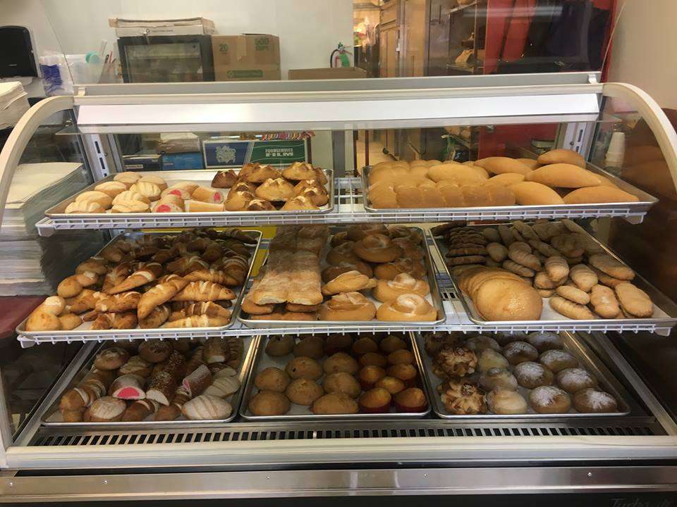 Agua Blanca Panaderia y Restaurante Guatemalteco | 1034 N Carrier Pkwy, Grand Prairie, TX 75050, USA | Phone: (214) 518-6093