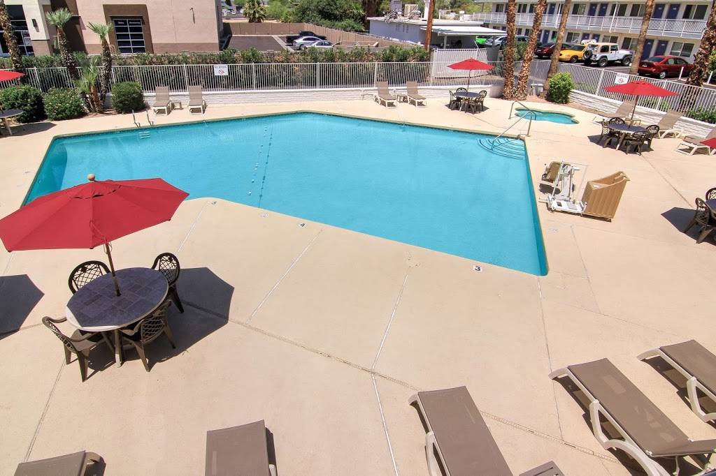 Motel 6 Scottsdale, AZ | 6848 E Camelback Rd, Scottsdale, AZ 85251, USA | Phone: (480) 946-2280