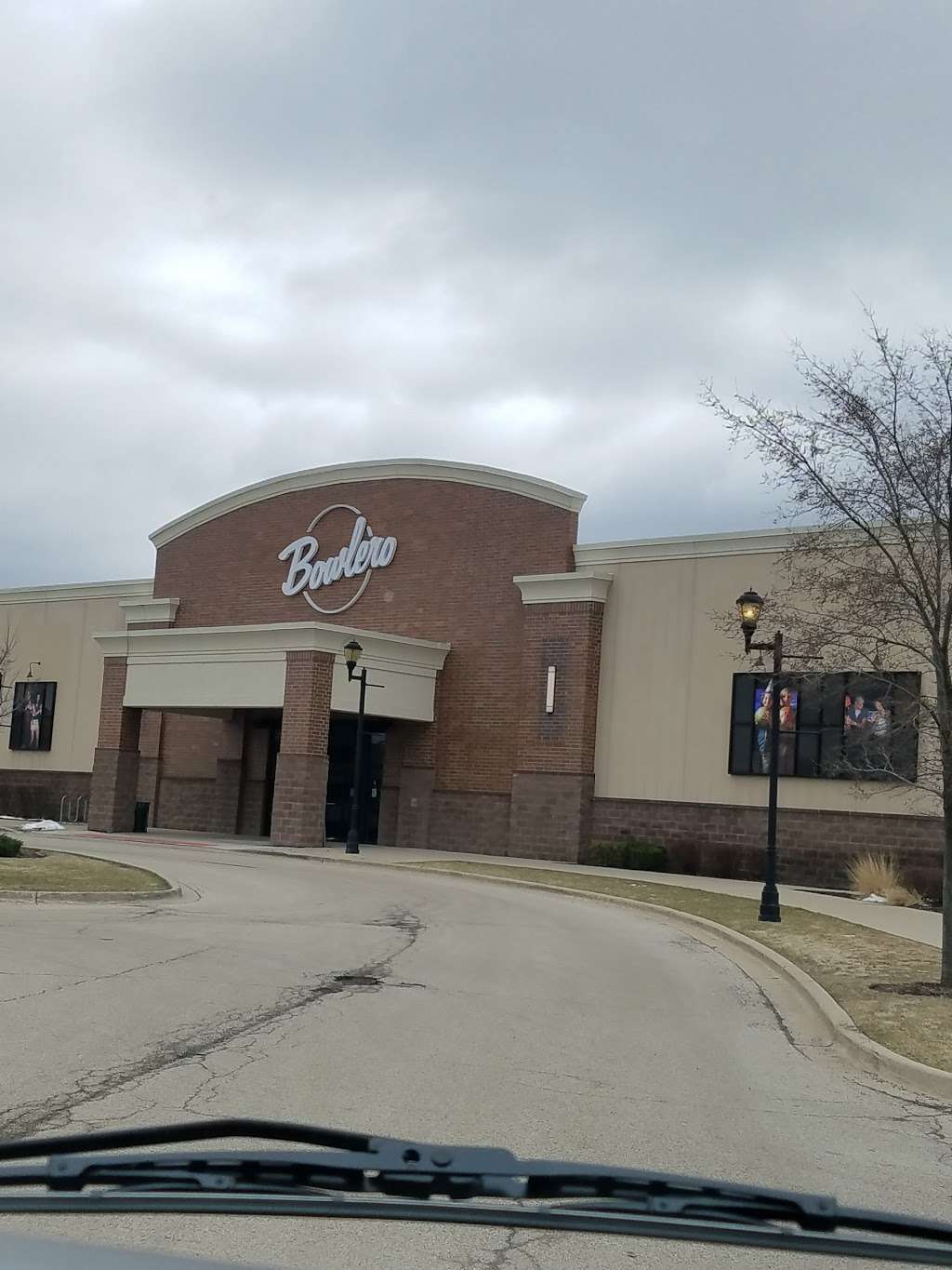 Bowlero Randall Road | 1611 S Randall Rd, Algonquin, IL 60102 | Phone: (847) 658-2257