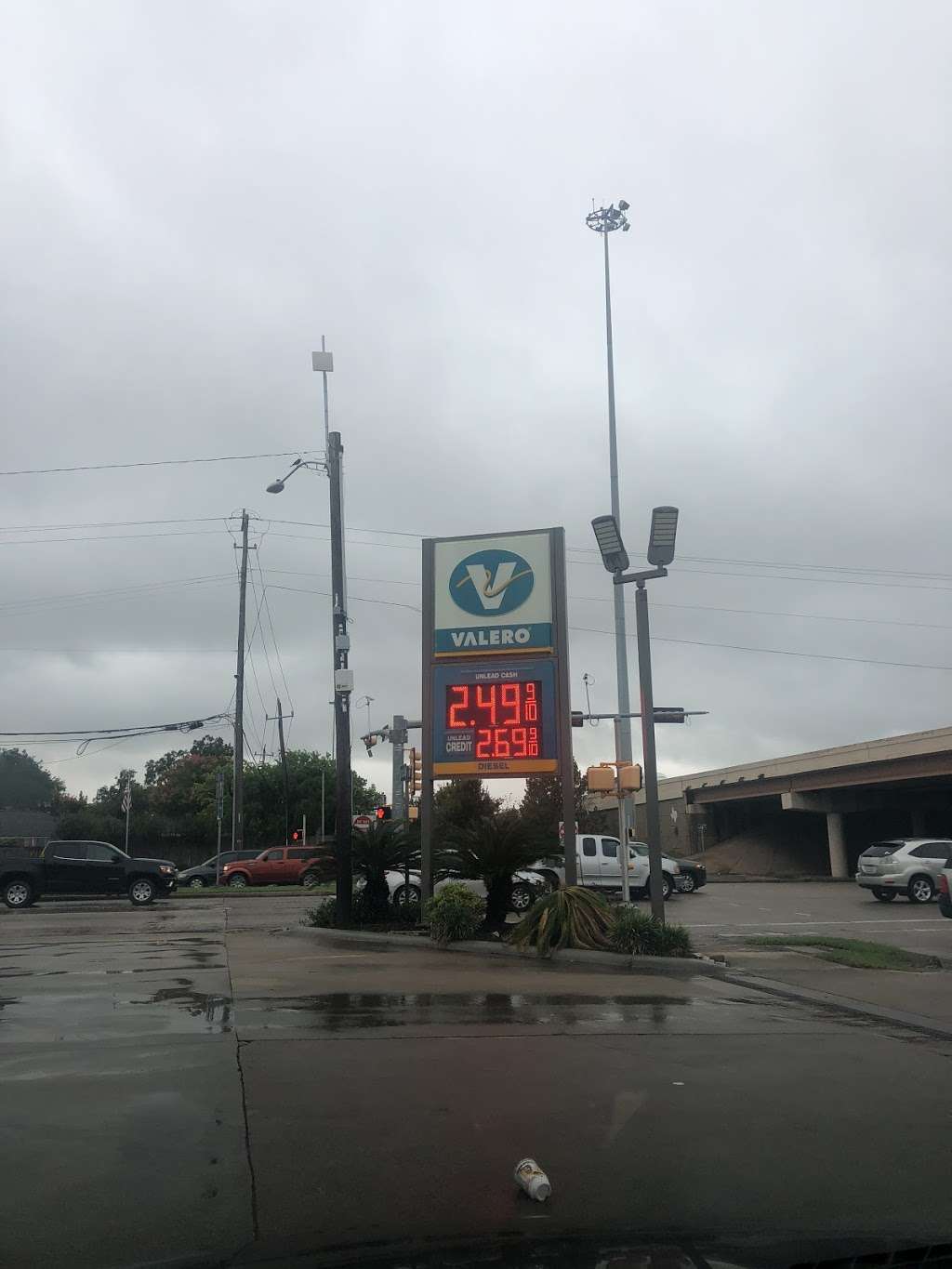 Valero | 9605 Stella Link Rd, Houston, TX 77025, USA | Phone: (713) 668-0843