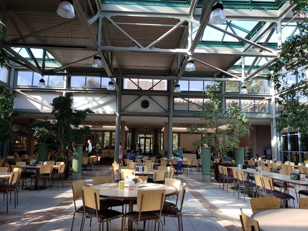 Hoch-Shanahan Dining Commons | Hoch-Shanahan Dining Commons, Claremont, CA 91711, USA | Phone: (909) 607-2675