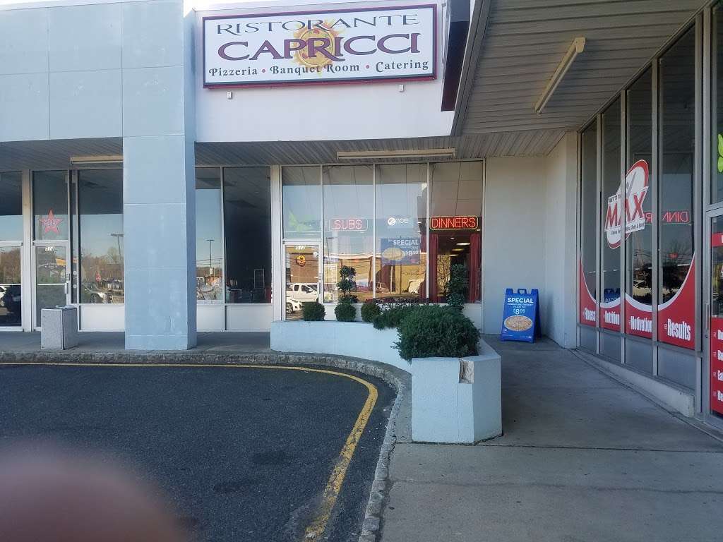 Capricci Pizzeria & Restaurant | 512 New Friendship Road, Friendship Mall, Howell, NJ 07731 | Phone: (732) 905-4080